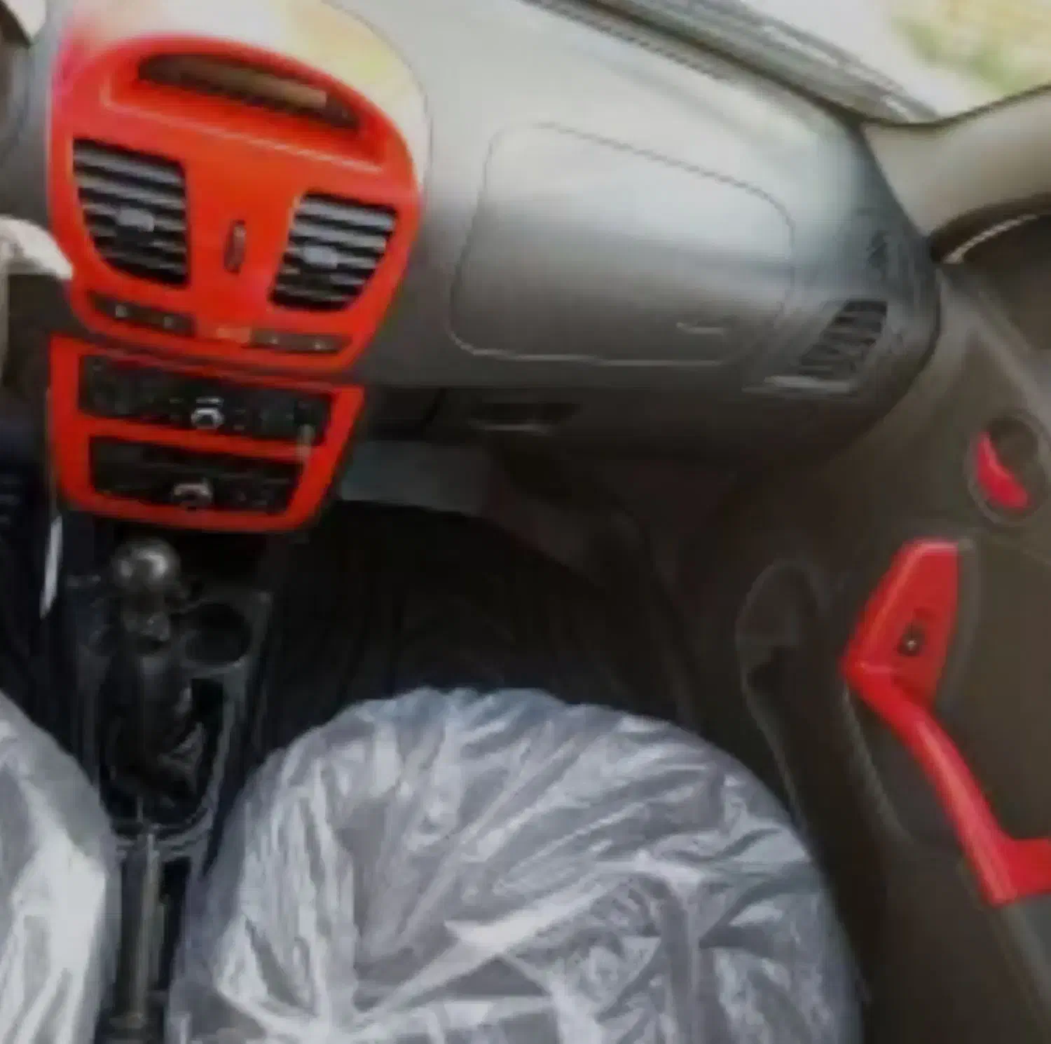 کوییک R دنده‌ای - 1402