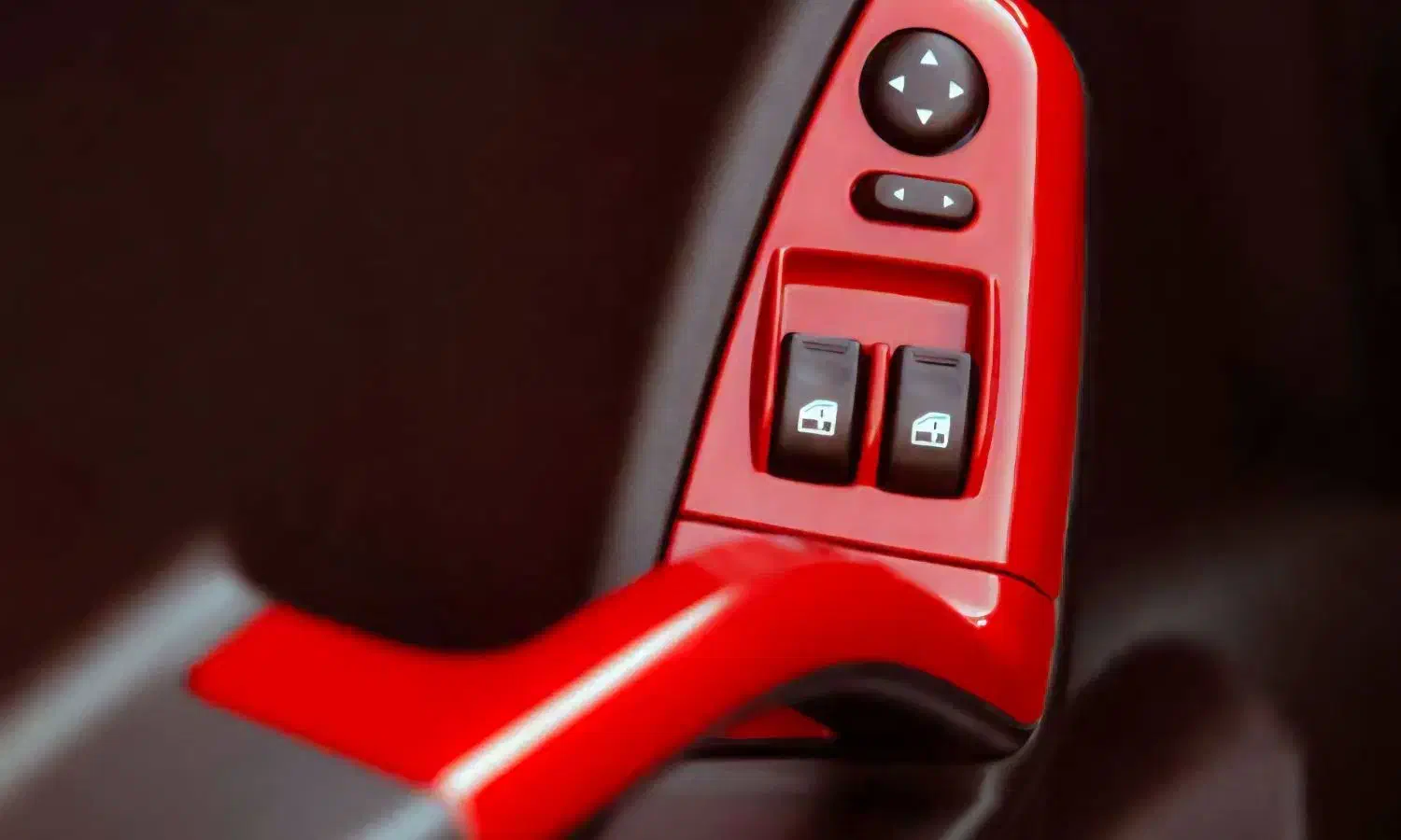 کوییک R دنده‌ای - 1402