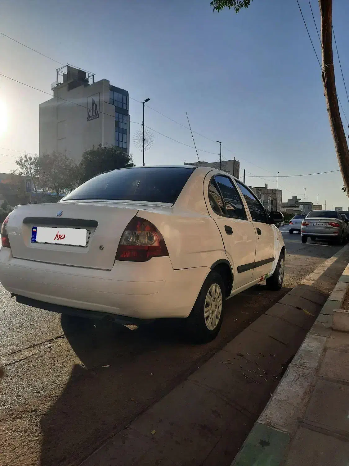 تیبا صندوق دار SX - 1393