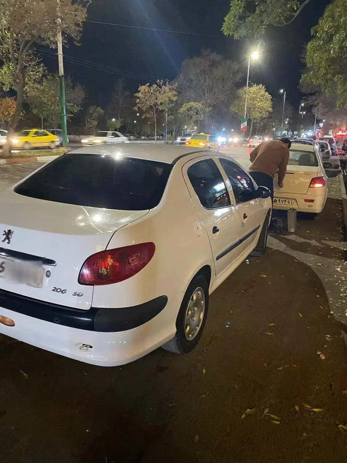 خودرو پژو، ۲۰۶ صندوق دار آگهی ann_20970334