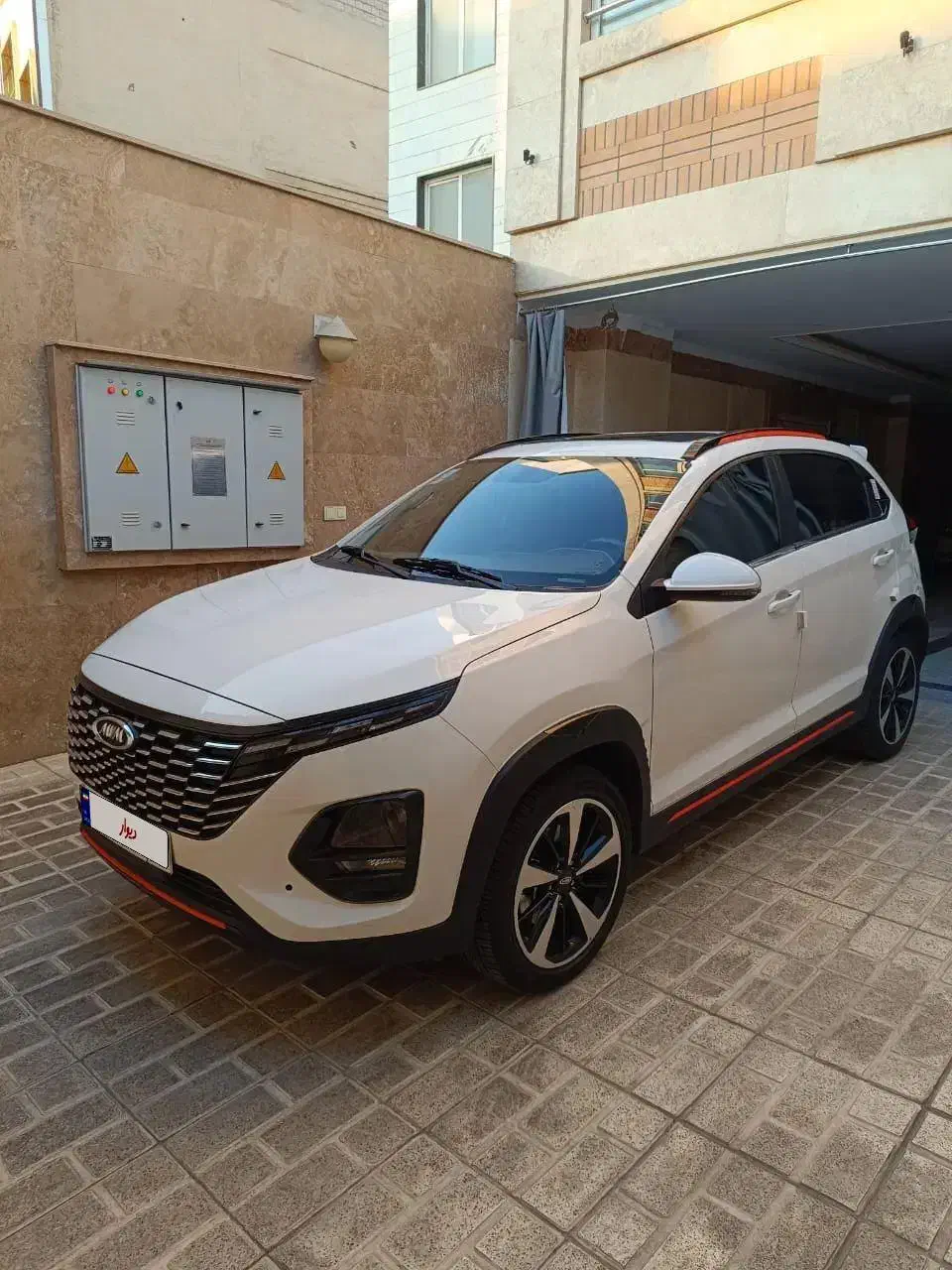 خودرو ام وی ام، X33 آگهی ann_20970391