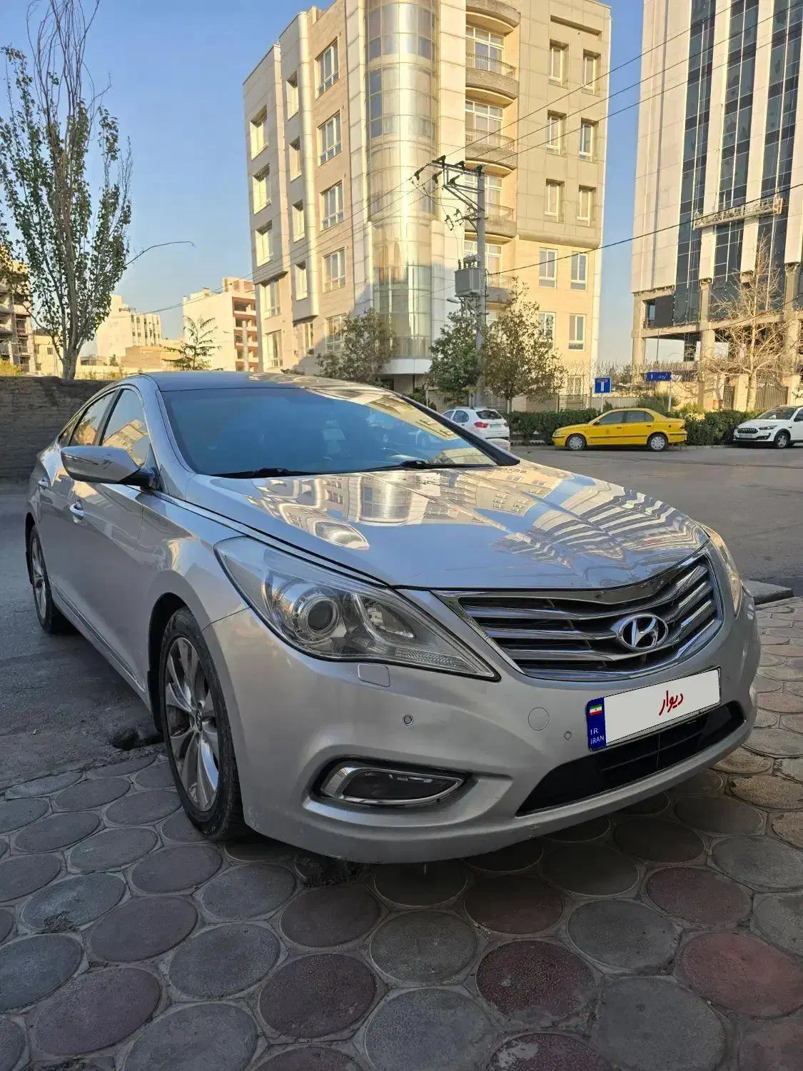 هیوندای آزرا (گرنجور) 3000cc - 2012