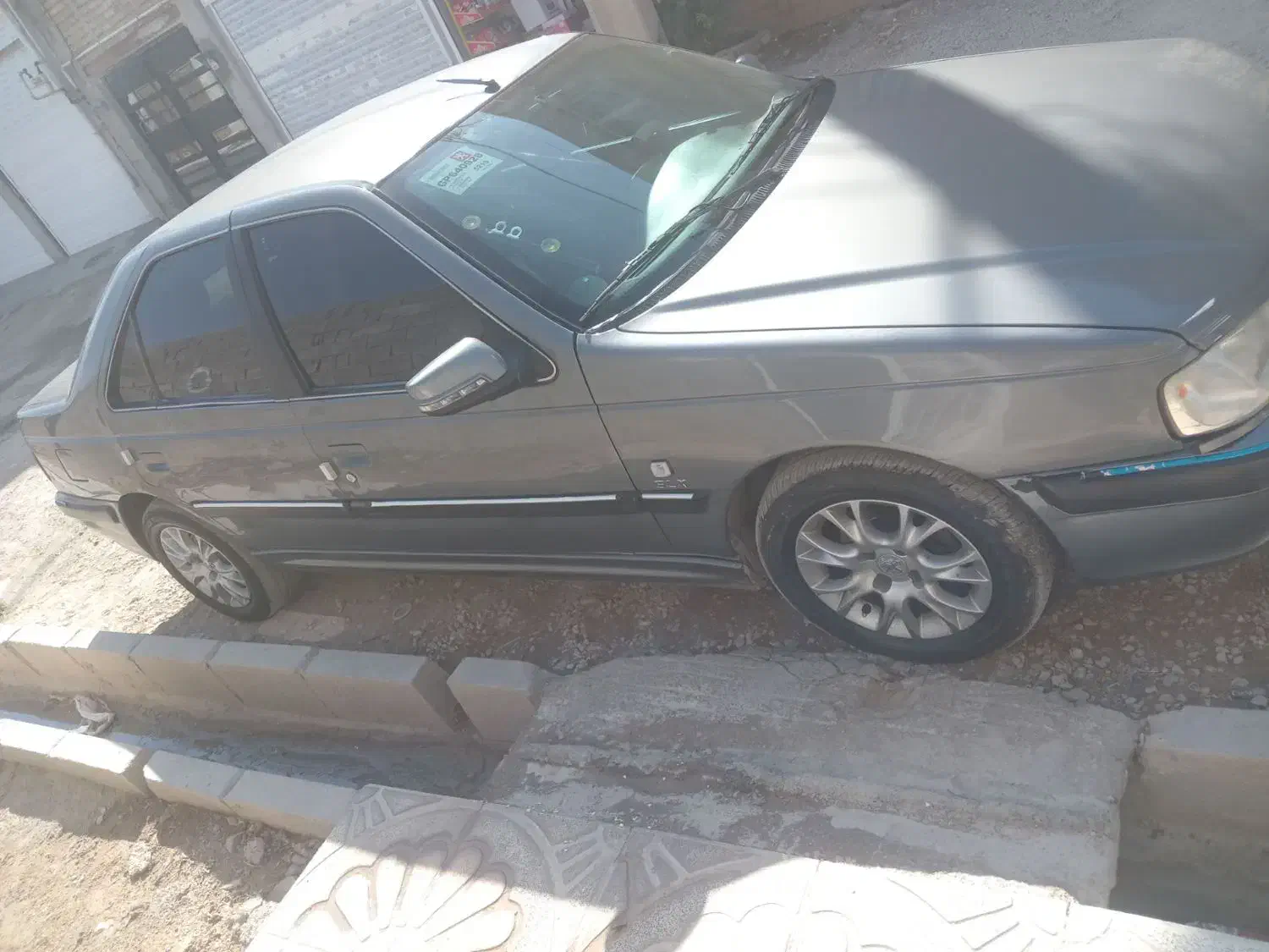 پژو پارس سال - 1390