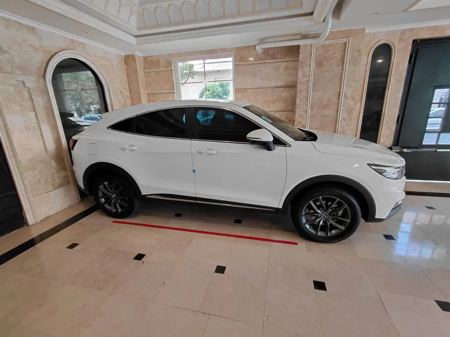 خودرو دیگنیتی، پرایم آگهی ann_20970541