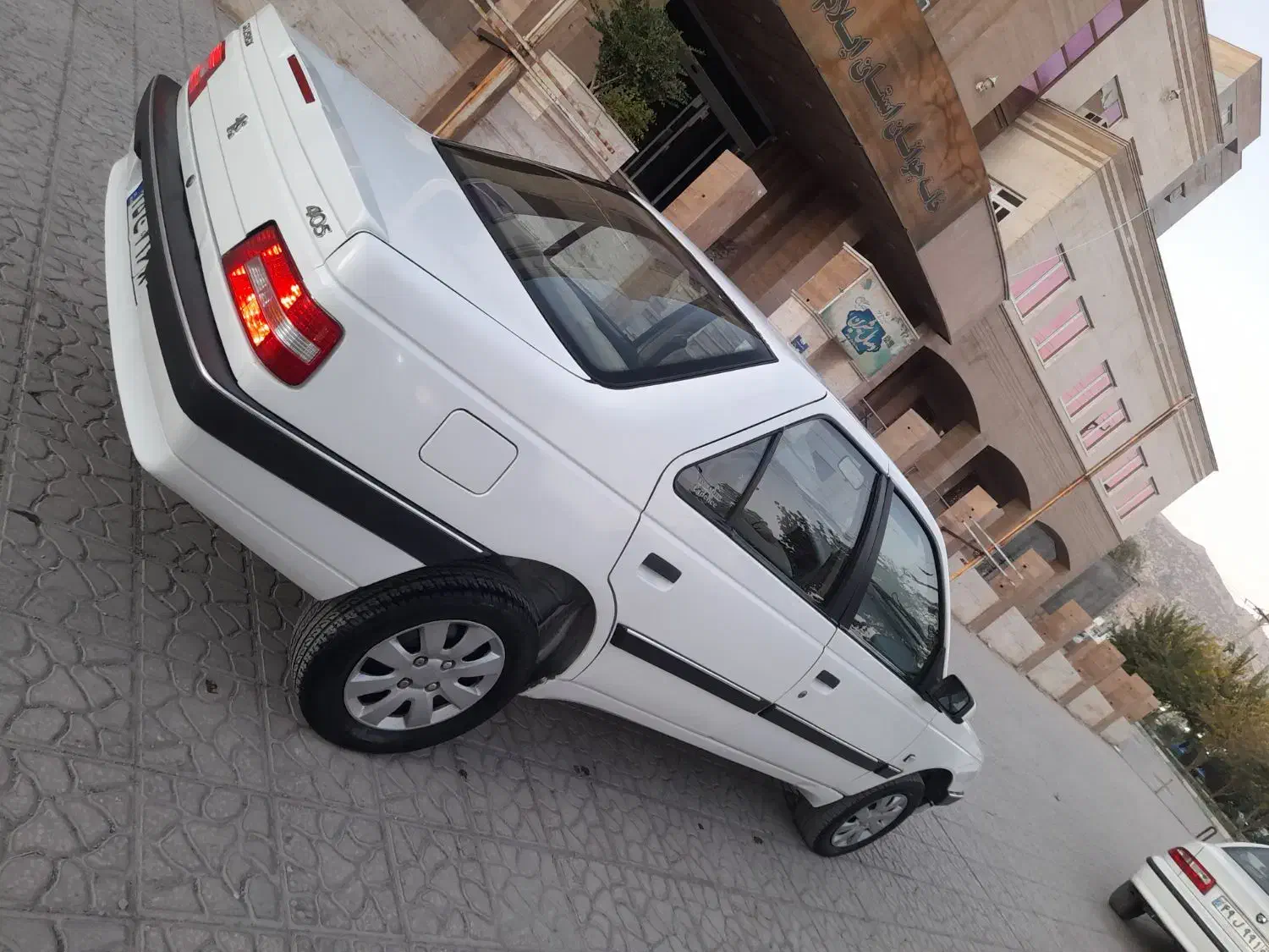 پژو 405 SLX بنزینی  XU7 - 1390