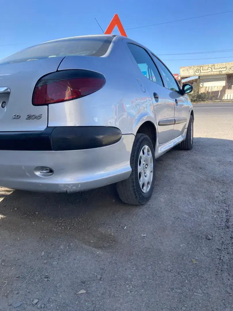 خودرو پژو، ۲۰۶ صندوق دار آگهی ann_20970618