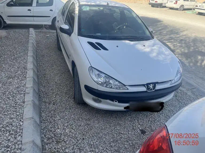 پژو ۲۰۶ صندوق دار v8 - 1397