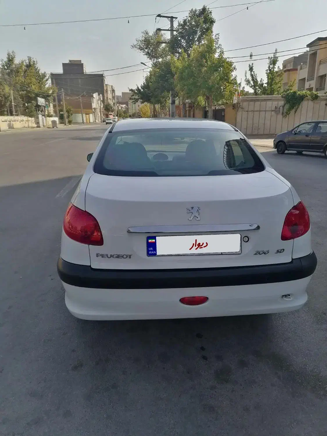 پژو ۲۰۶ صندوق دار v8 - 1394