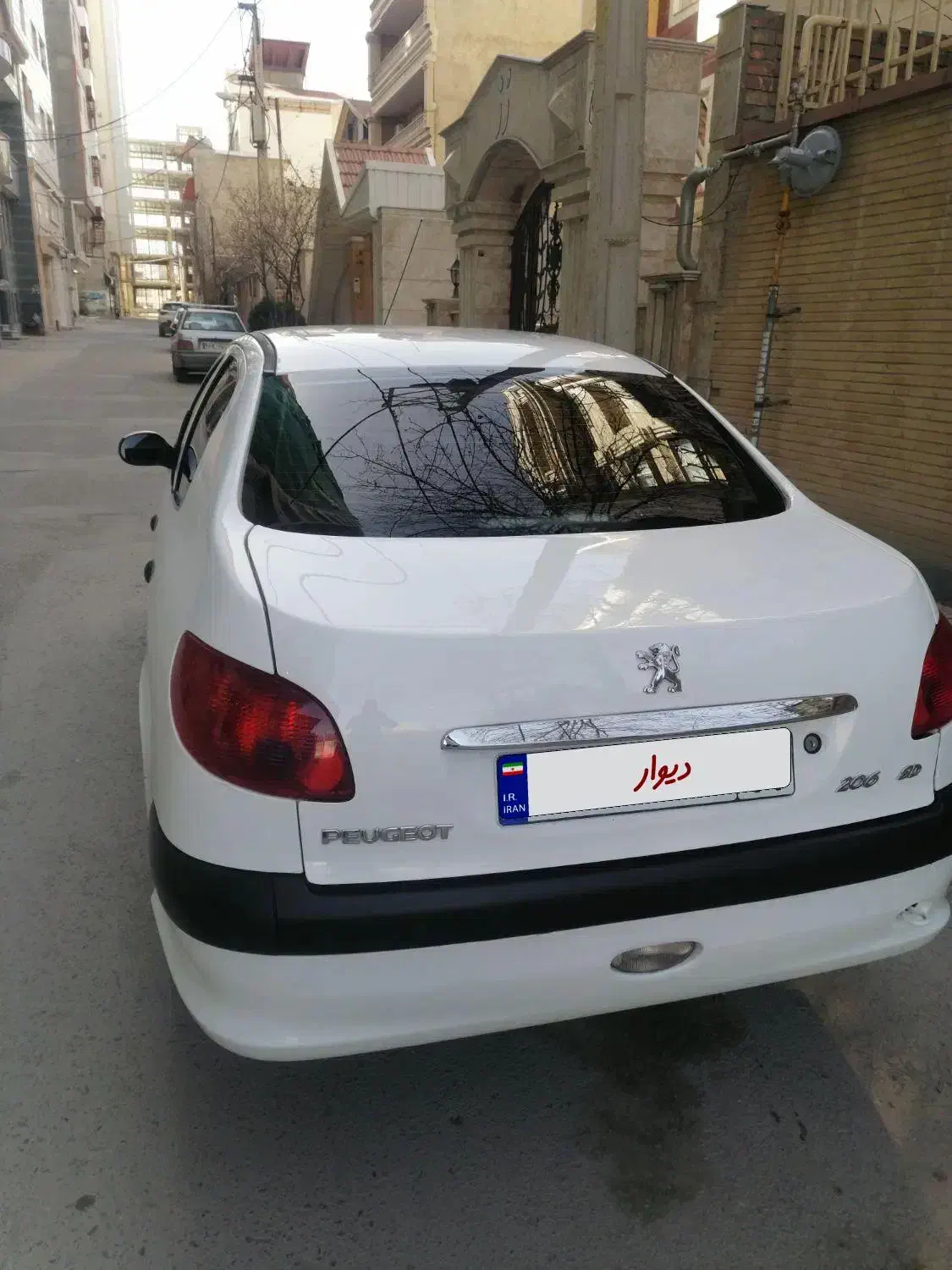 پژو ۲۰۶ صندوق دار v8 - 1394