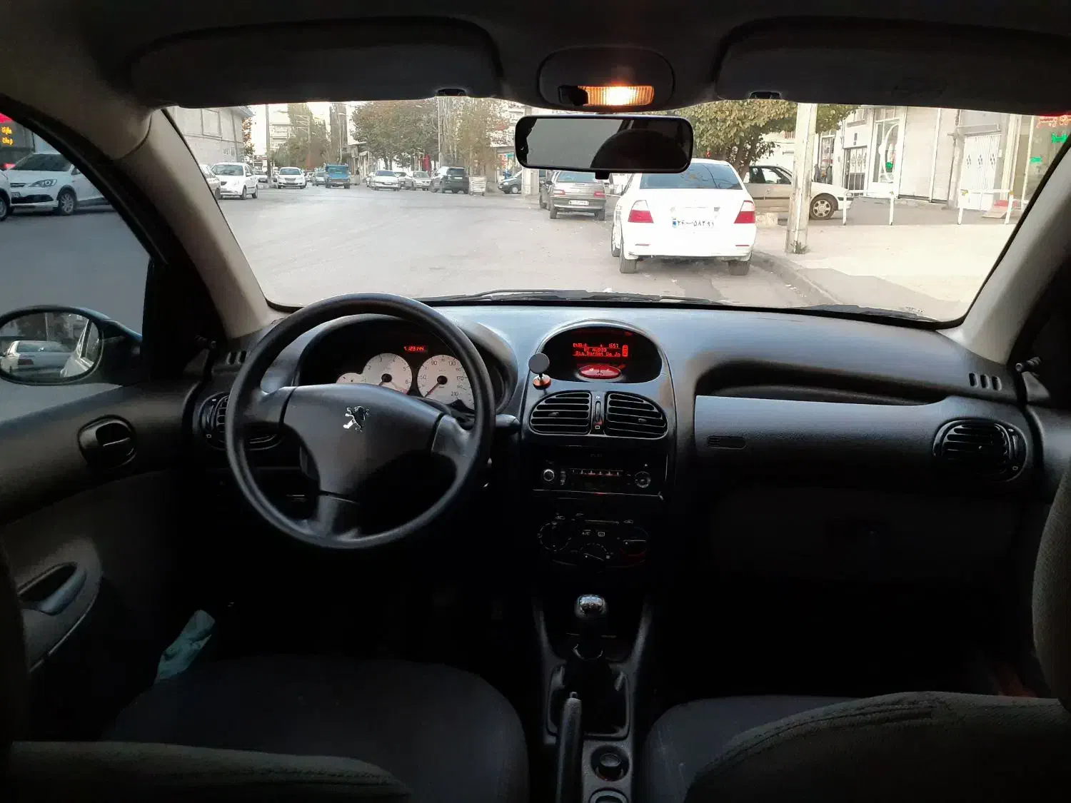 پژو 206 تیپ 2 - 1396