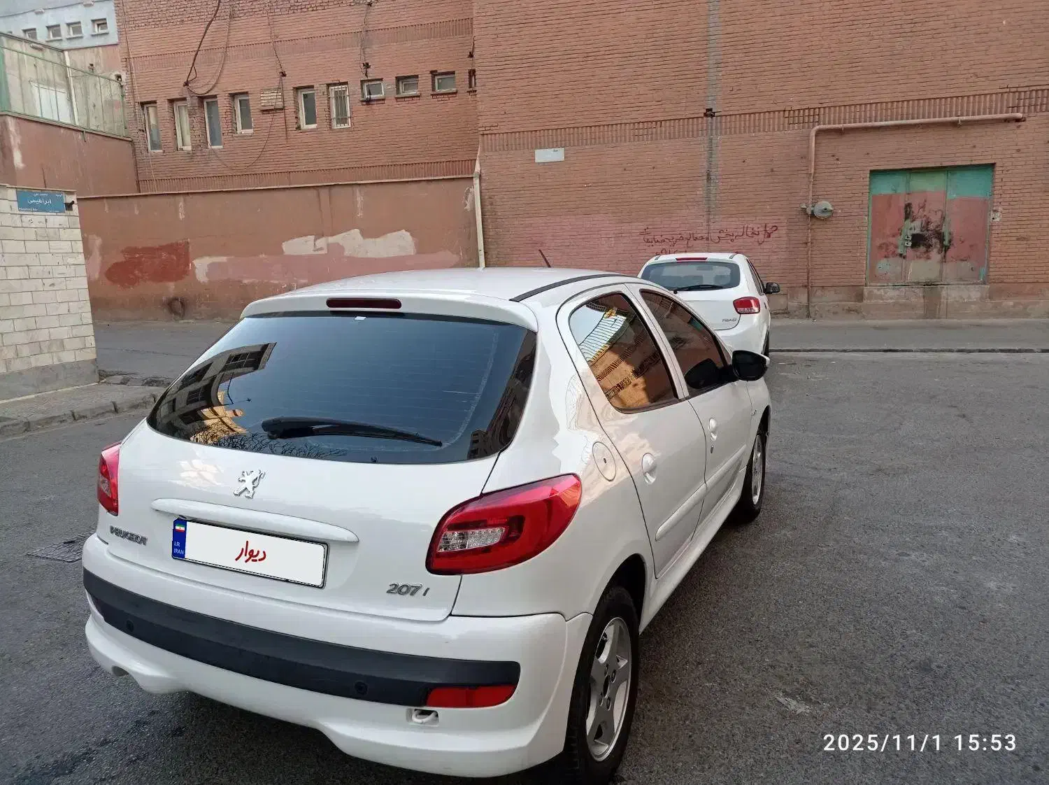 پژو 207 اتوماتیک TU5P - 1396