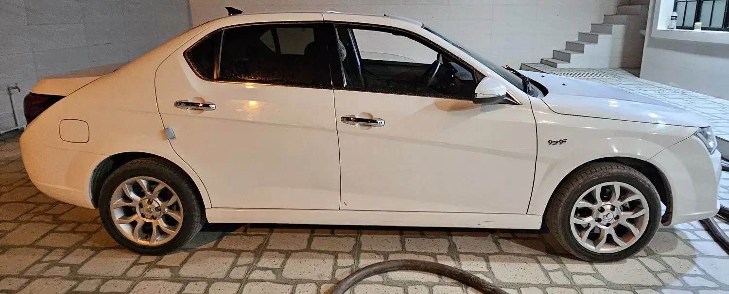 دنا پلاس توربو اتوماتیک - 1402