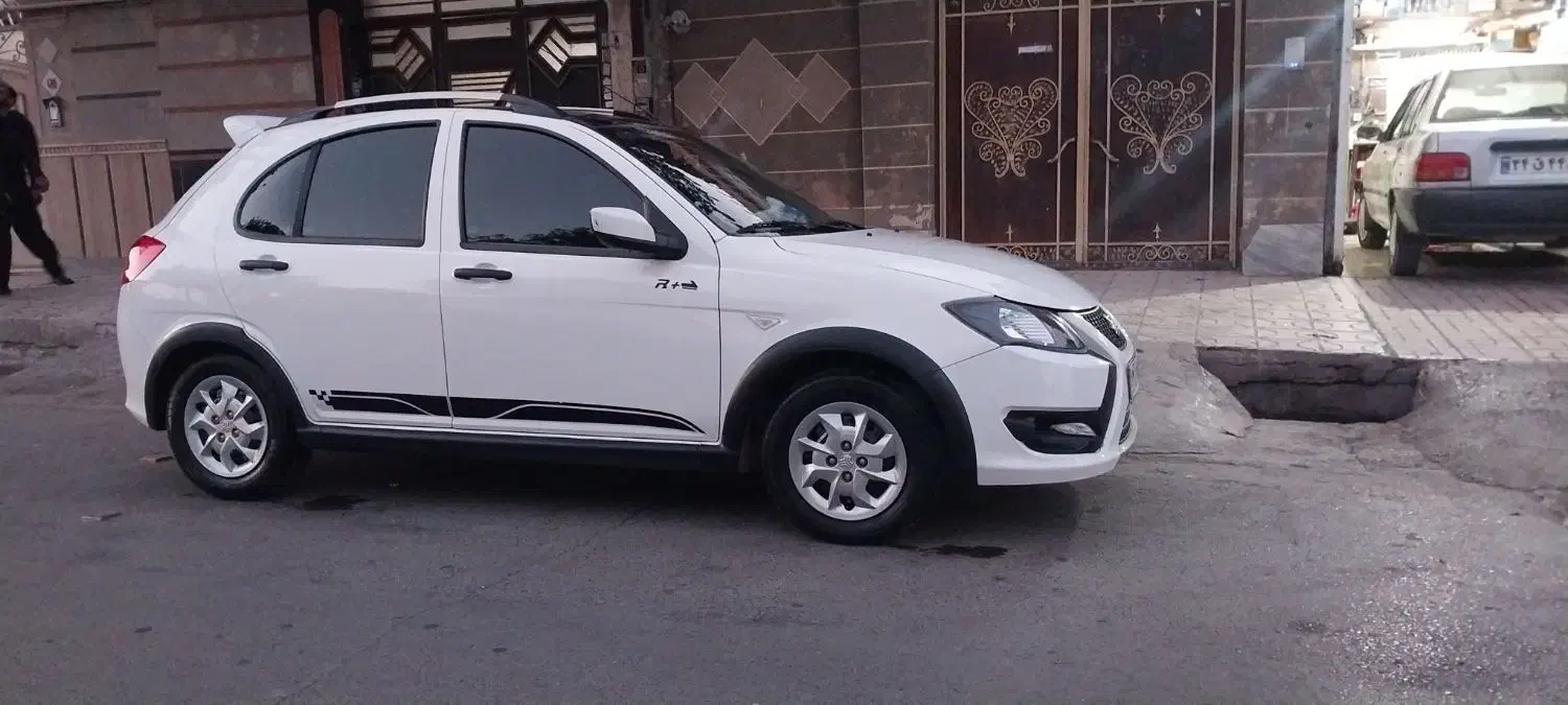 کوییک R دنده‌ای - 1402