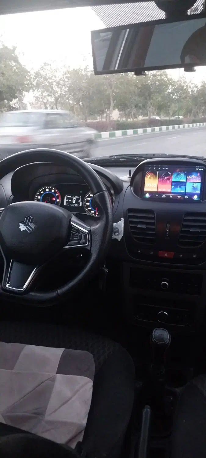 کوییک R دنده‌ای - 1402