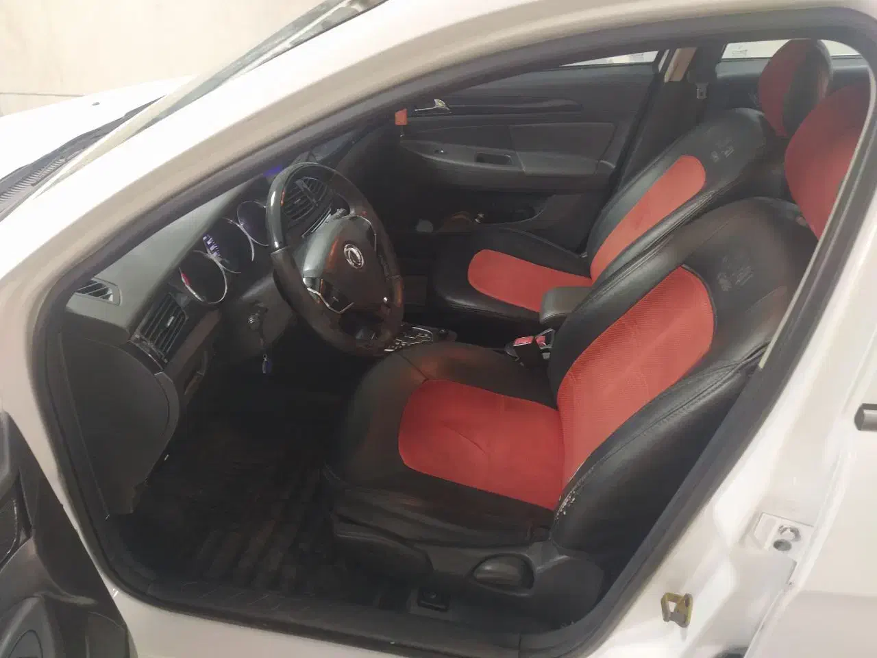 دانگ فنگ H30 کراس اتوماتیک - 1397