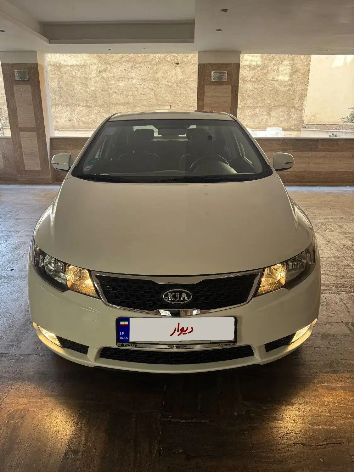 خودرو کیا، سراتو مونتاژ آگهی ann_20971741