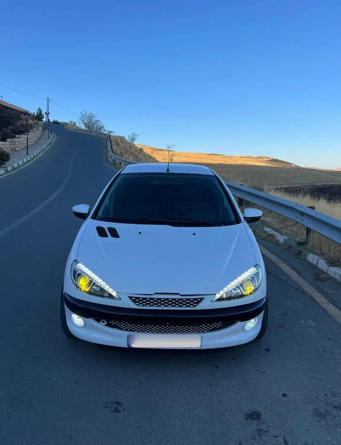 پژو ۲۰۶ صندوق دار v8 - 1394