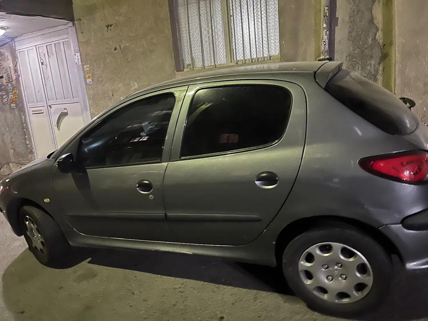 پژو 206 تیپ 3 - 1389