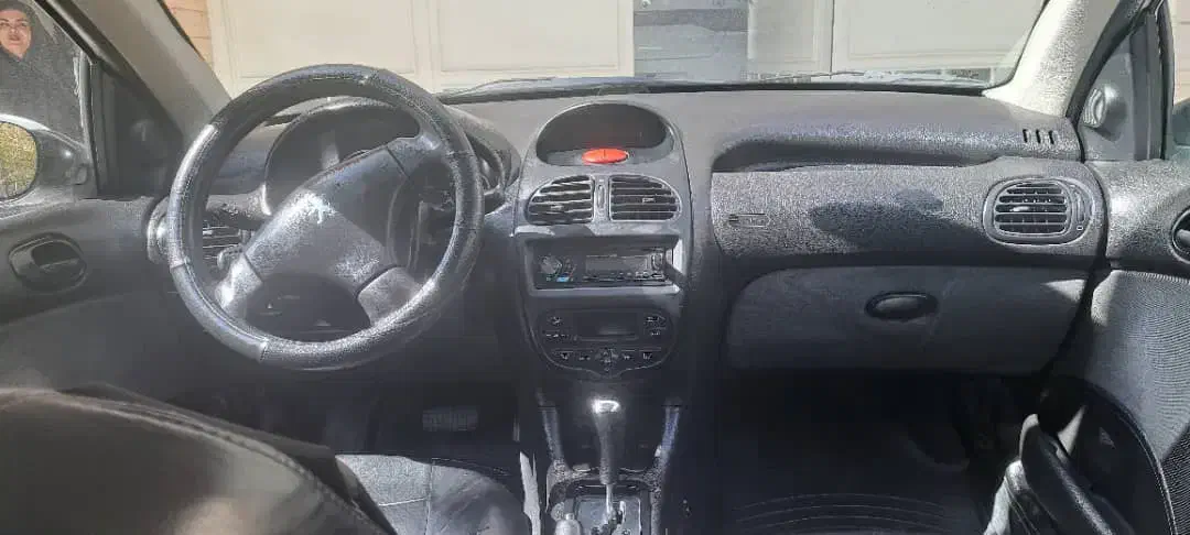 پژو ۲۰۶ صندوق دار v8 - 1390