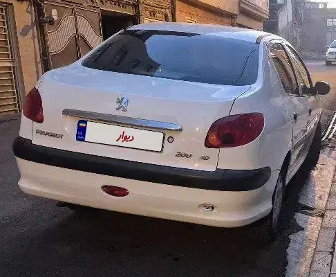 پژو ۲۰۶ صندوق دار v8 - 1396