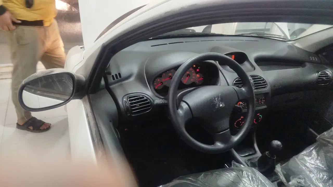 پژو 206 تیپ 2 - 1399