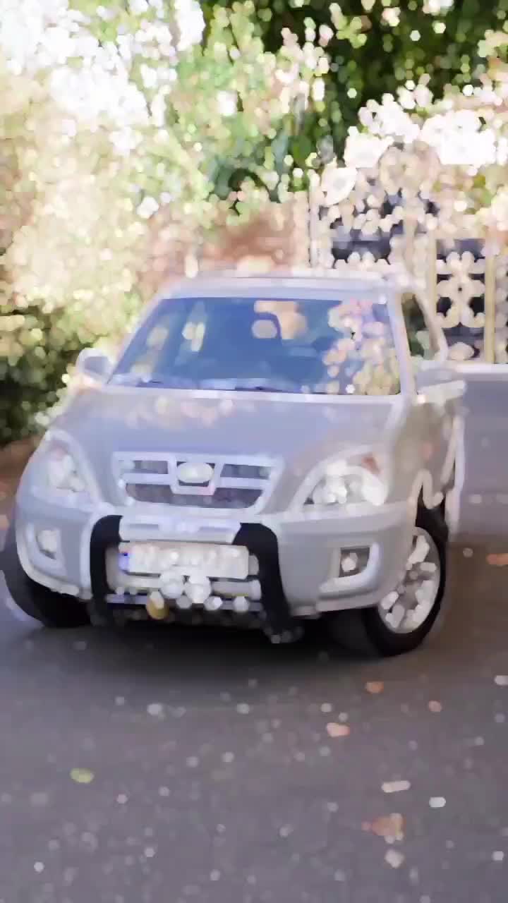 خودرو ام وی ام، X33 آگهی ann_20973423