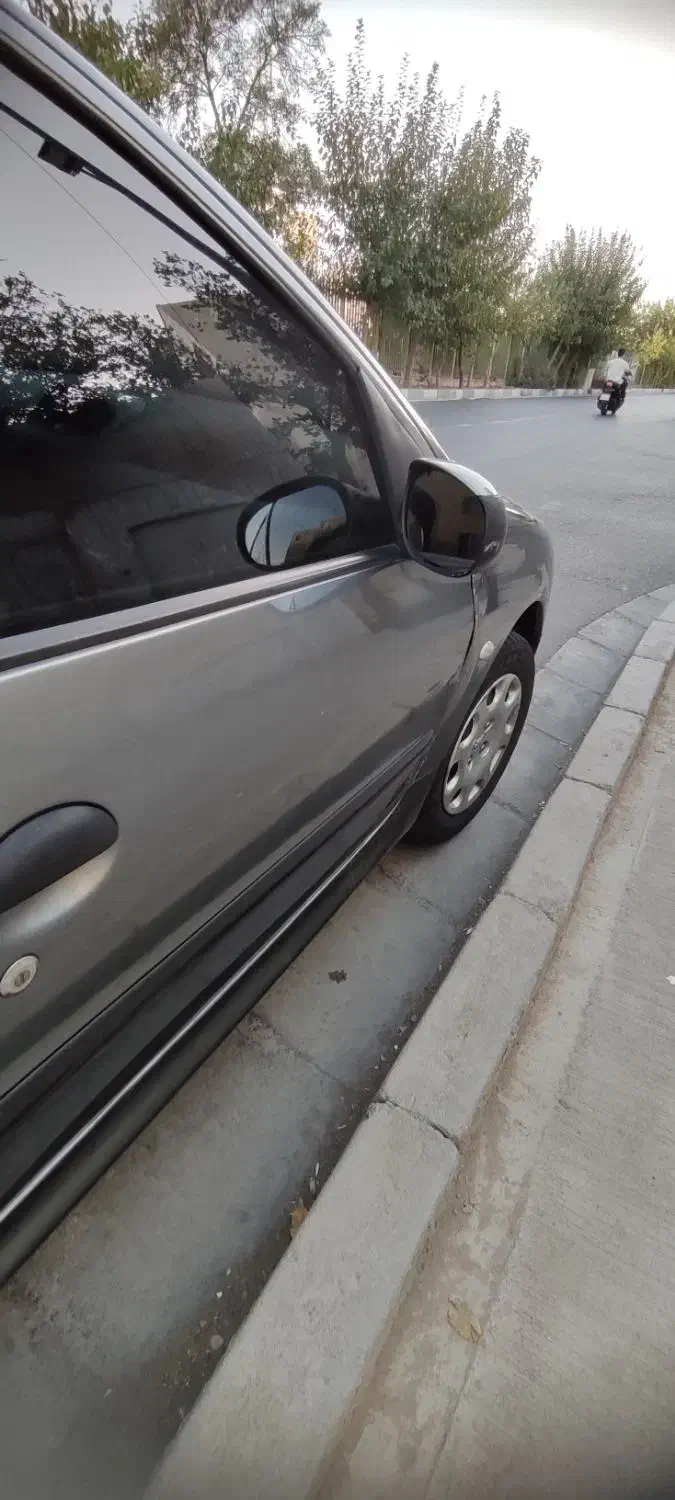 پژو 206 تیپ 2 - 1383