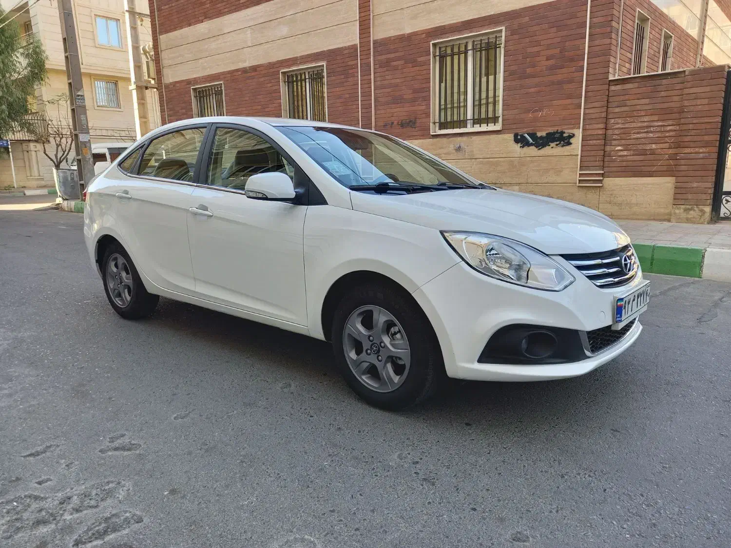 جک J4 اتوماتیک ساده - 1401