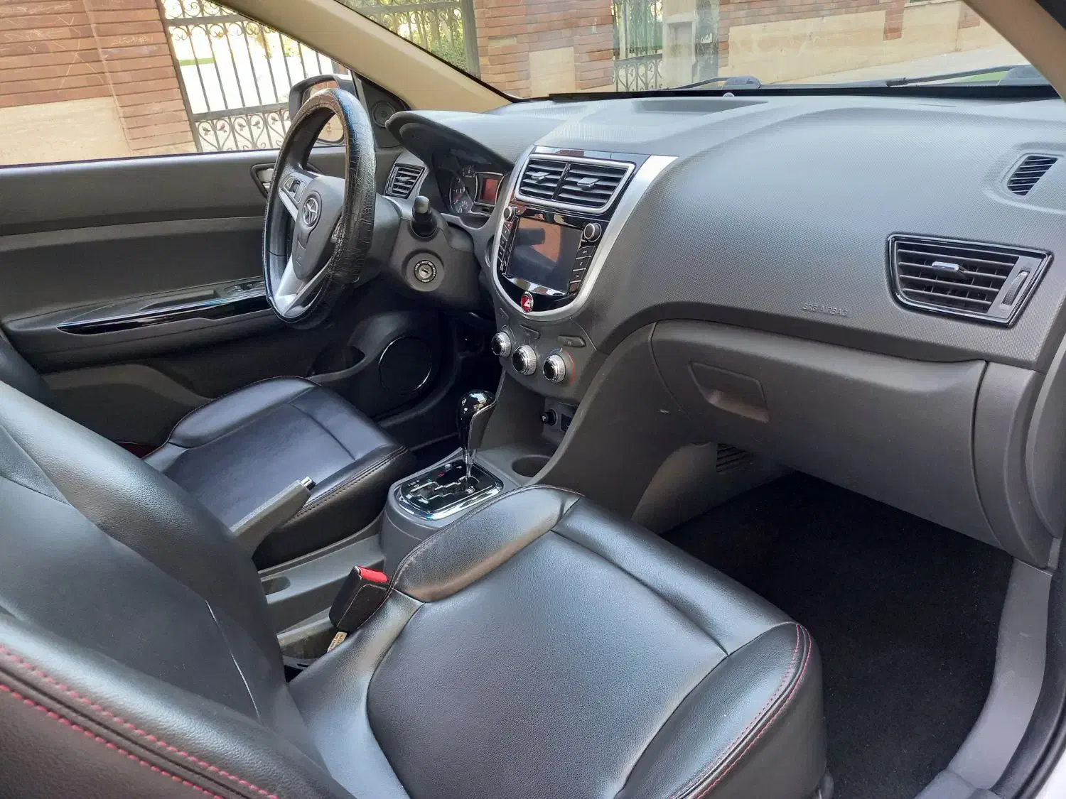 جک J4 اتوماتیک ساده - 1401