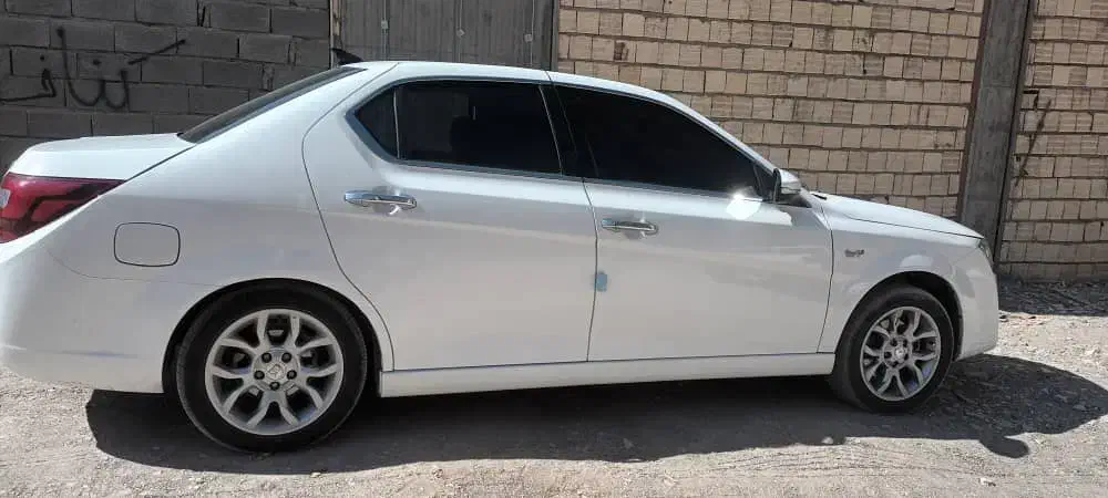 دنا پلاس توربو اتوماتیک - 1401