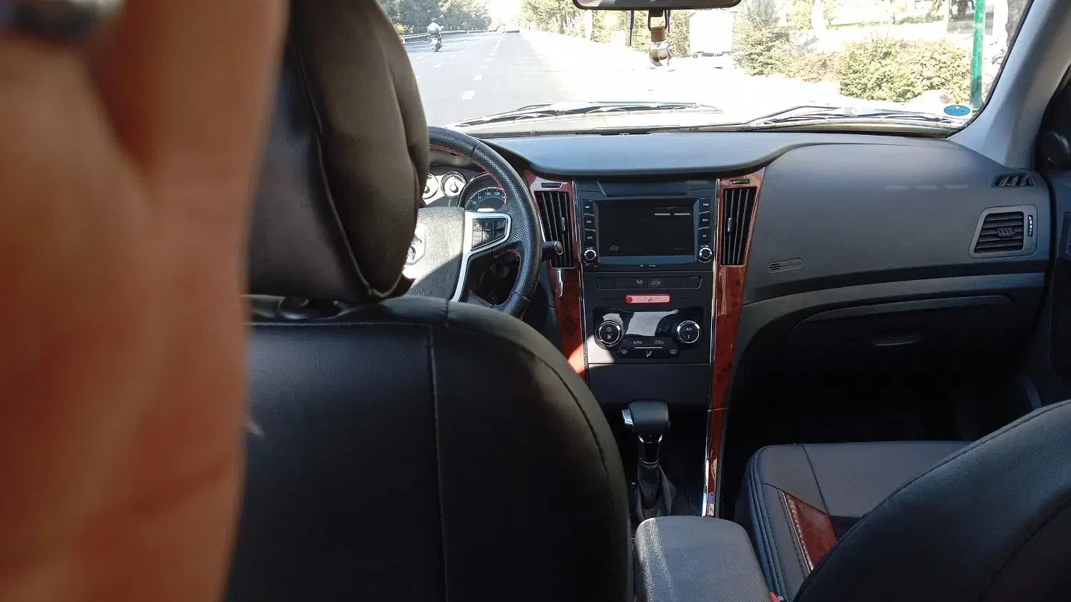 دنا پلاس توربو اتوماتیک - 1402