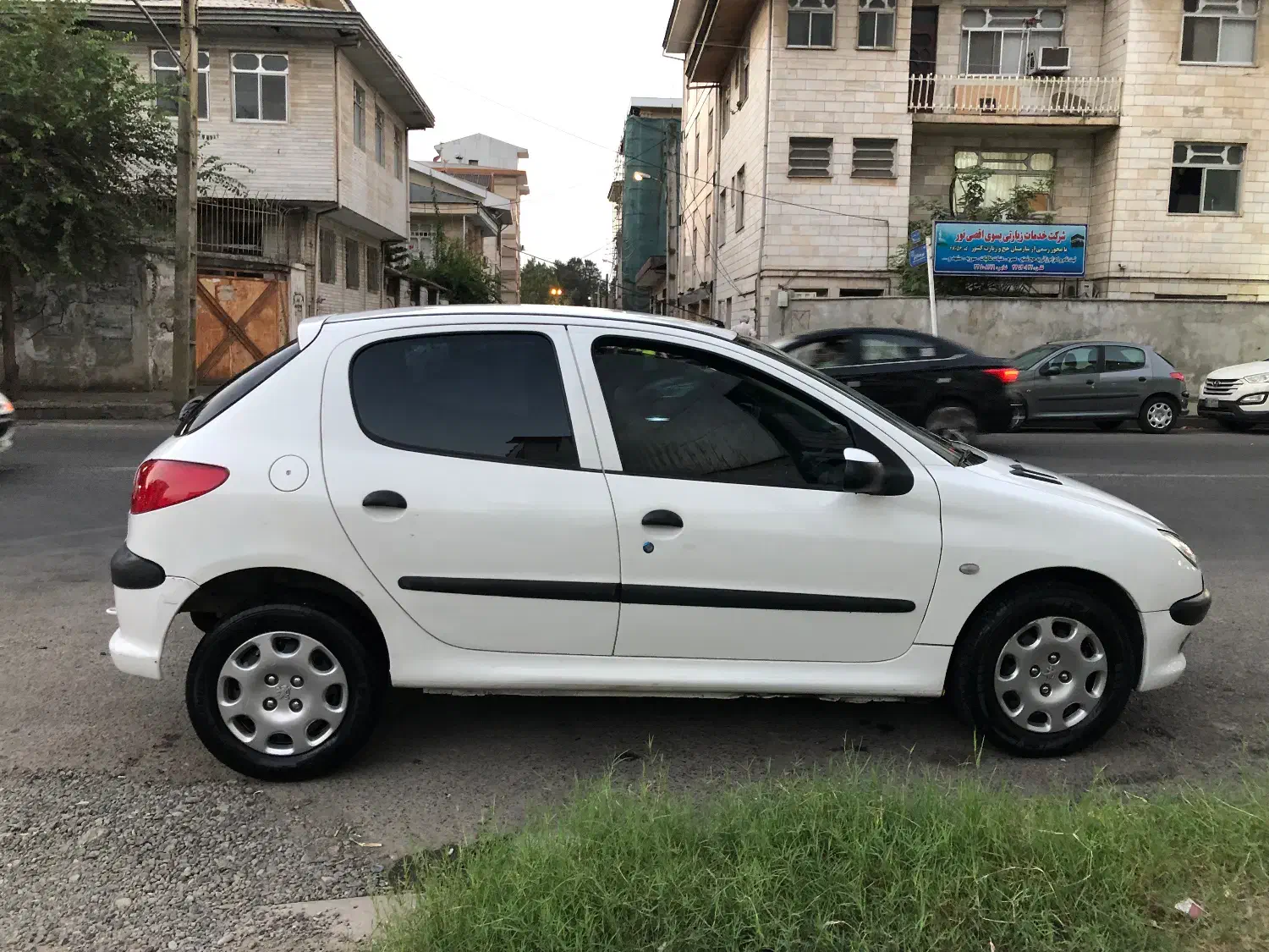 پژو 206 تیپ 5 - 1395