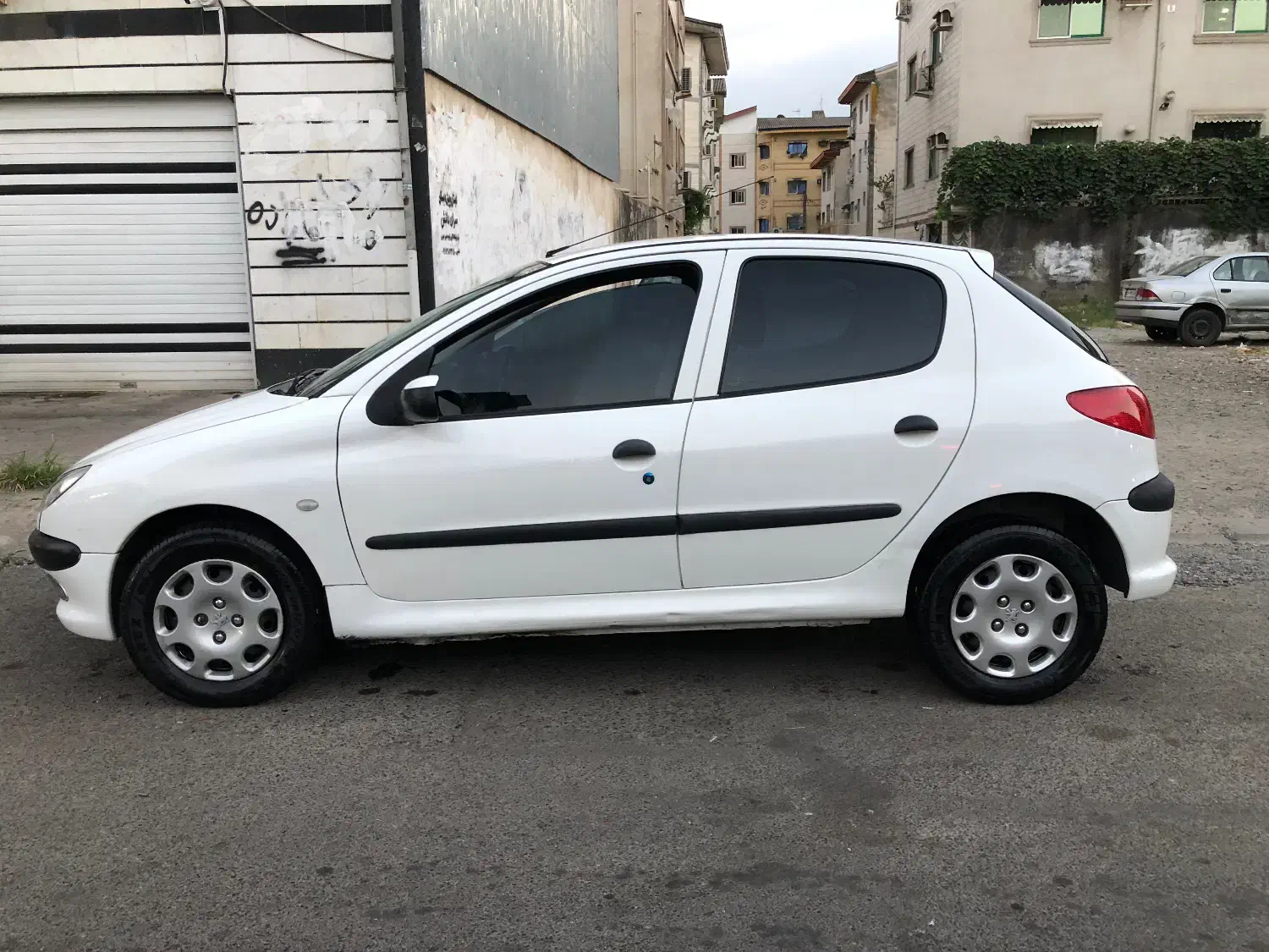 پژو 206 تیپ 5 - 1395