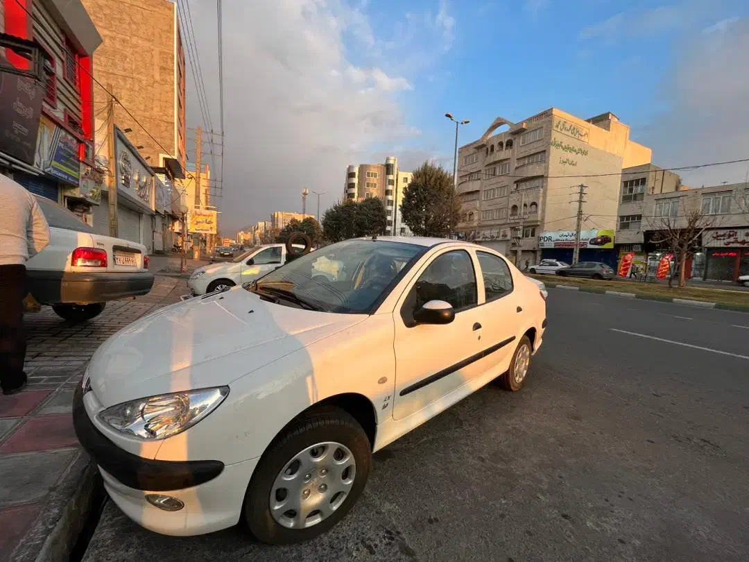 خودرو پژو، ۲۰۶ صندوق دار آگهی ann_20979580