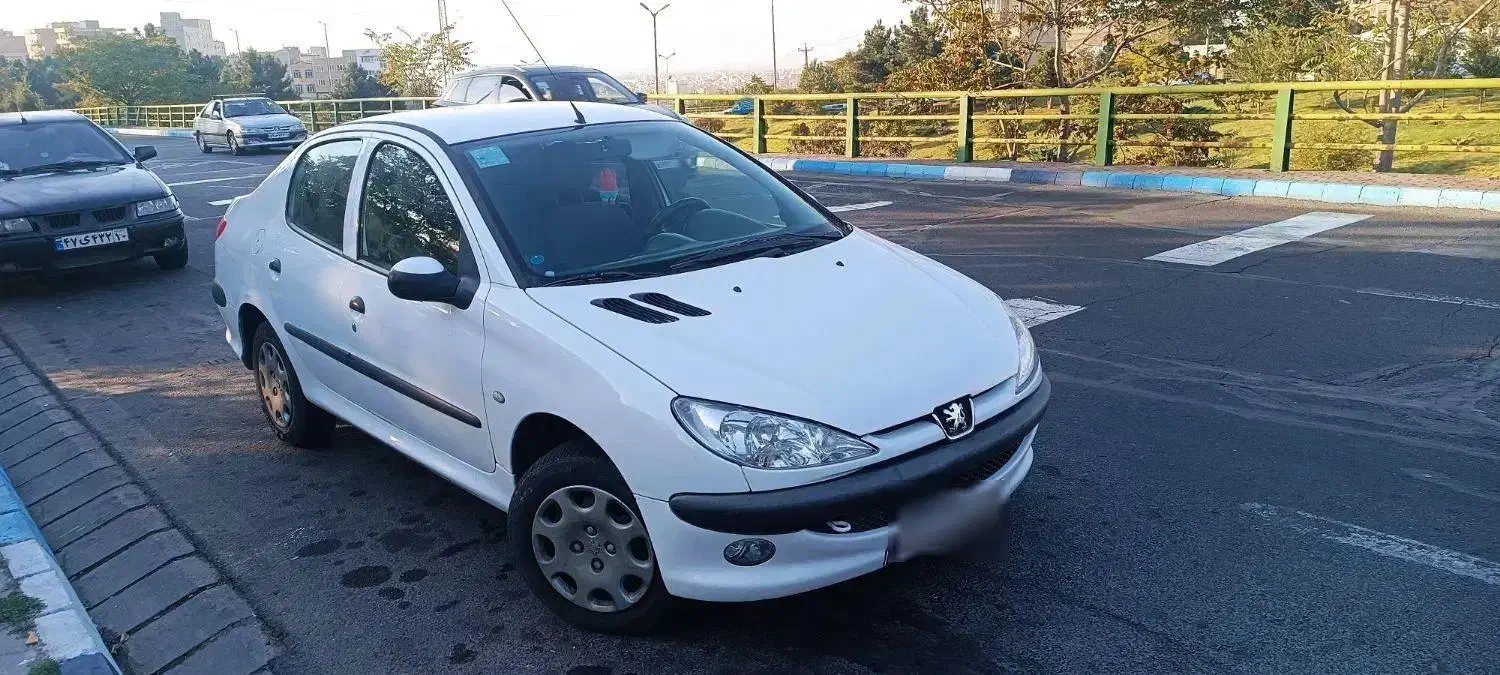 پژو ۲۰۶ صندوق دار v8 - 1396