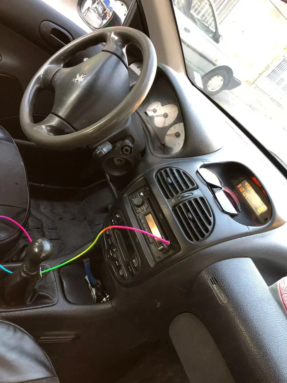 پژو ۲۰۶ صندوق دار v8 - 1393