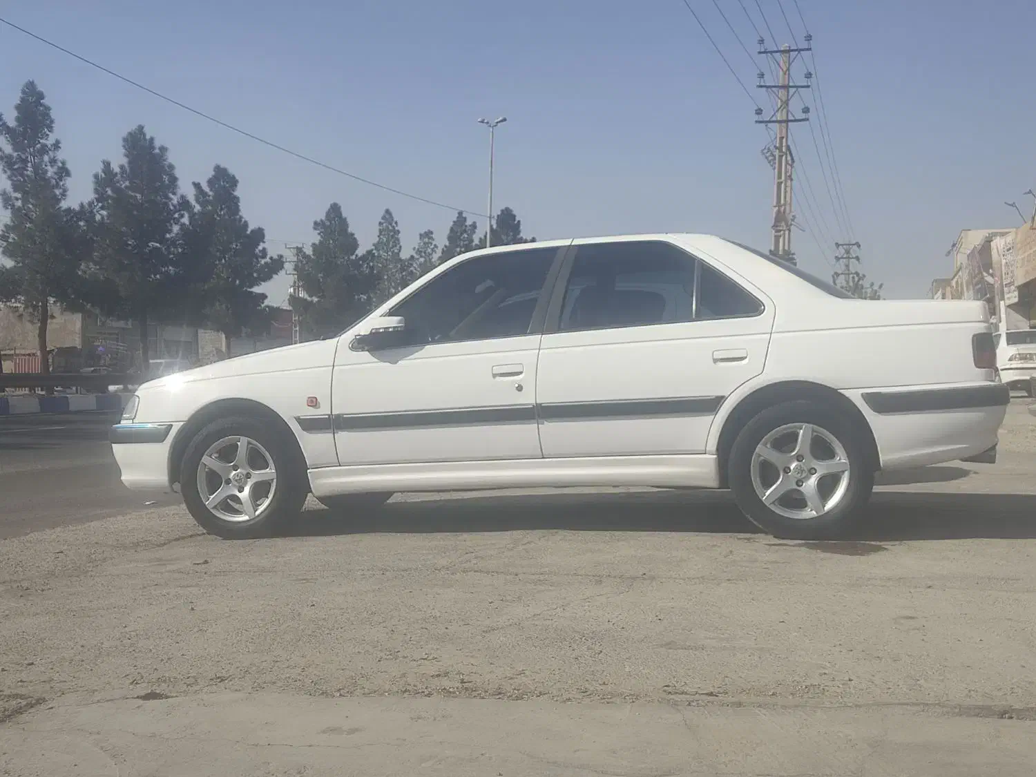 پژو پارس ELX-XUM - 1395