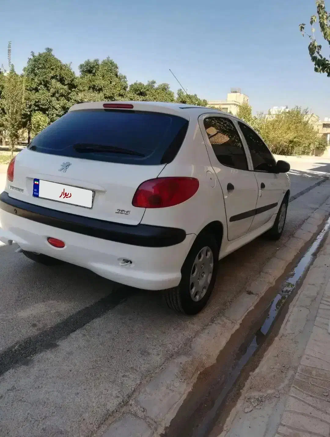 پژو 206 تیپ 3 - 1395