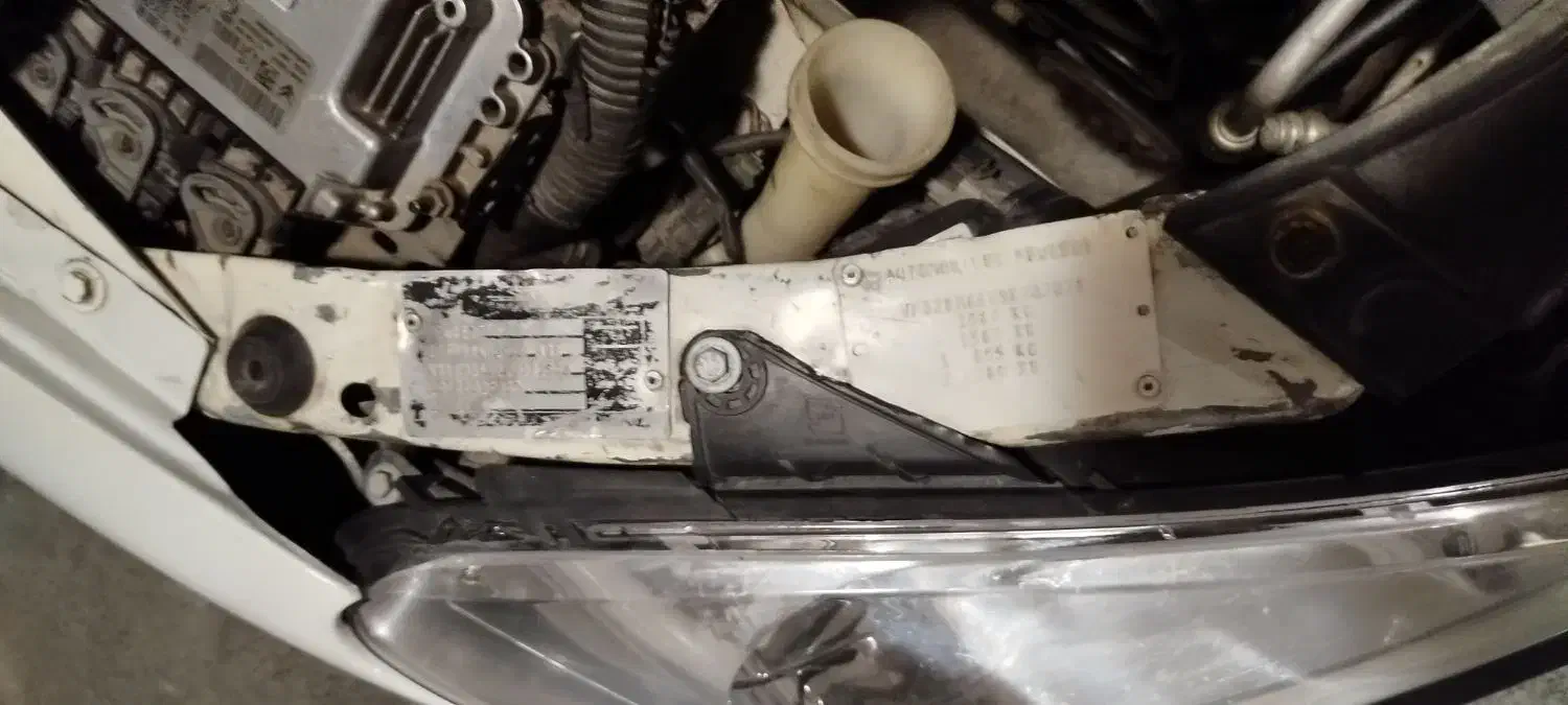 پژو ۲۰۶ صندوق دار v8 - 1388