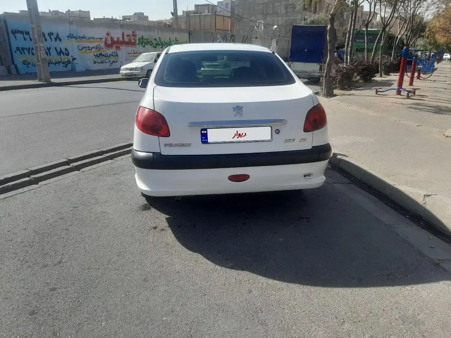 پژو ۲۰۶ صندوق دار v8 - 1397