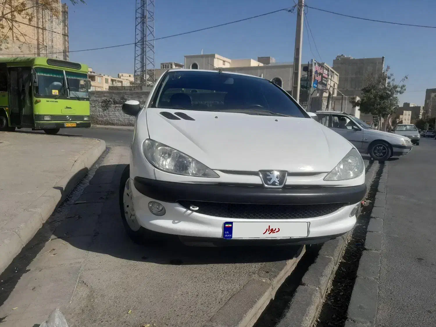 پژو ۲۰۶ صندوق دار v8 - 1397