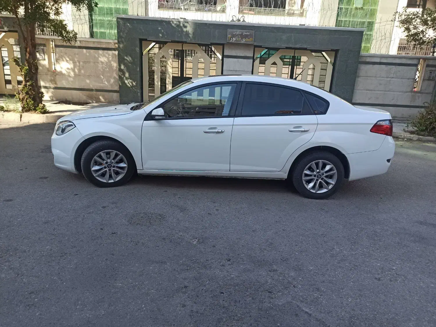 خودرو برلیانس، H330 آگهی ann_20980288