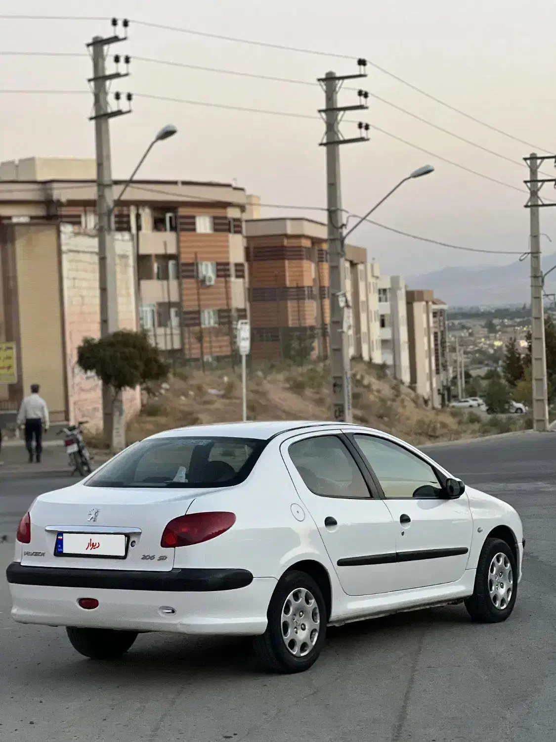 پژو ۲۰۶ صندوق دار v8 - 1389