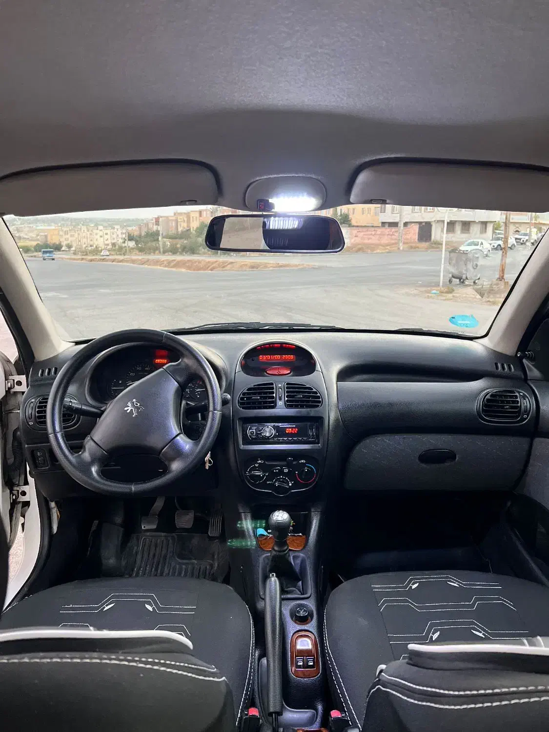 پژو ۲۰۶ صندوق دار v8 - 1389