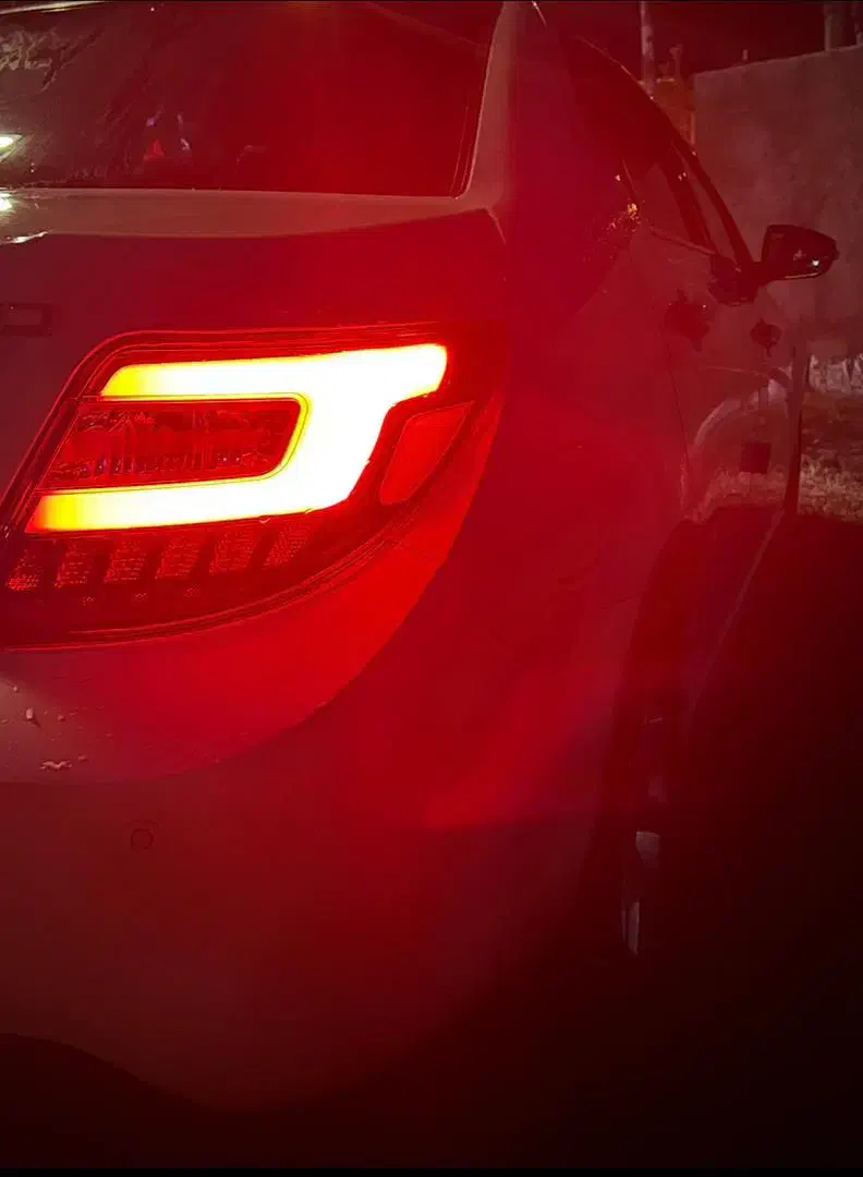 دنا پلاس توربو اتوماتیک - 1401