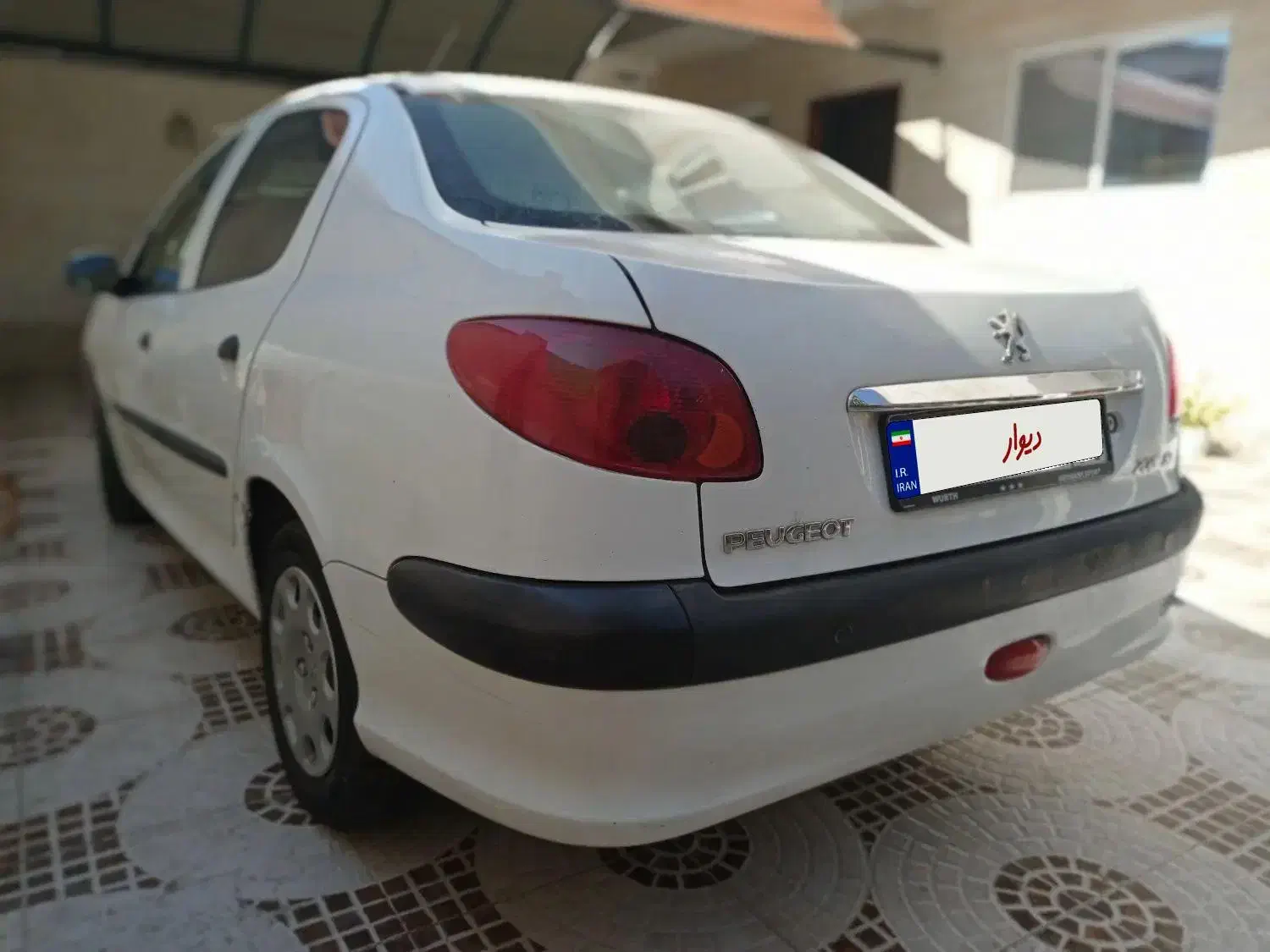 پژو ۲۰۶ صندوق دار v8 - 1395