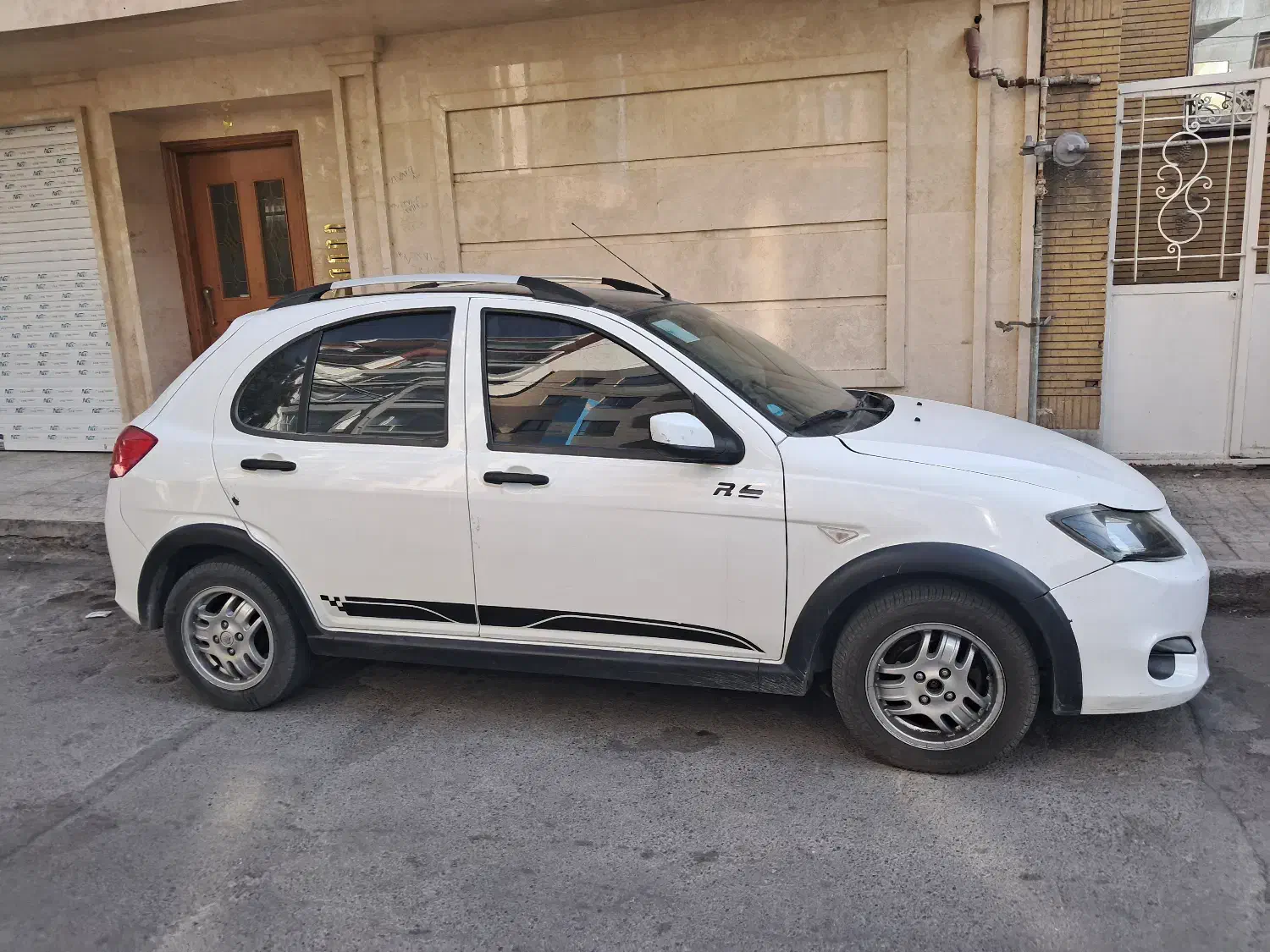 خودرو کوییک، R آگهی ann_20980669