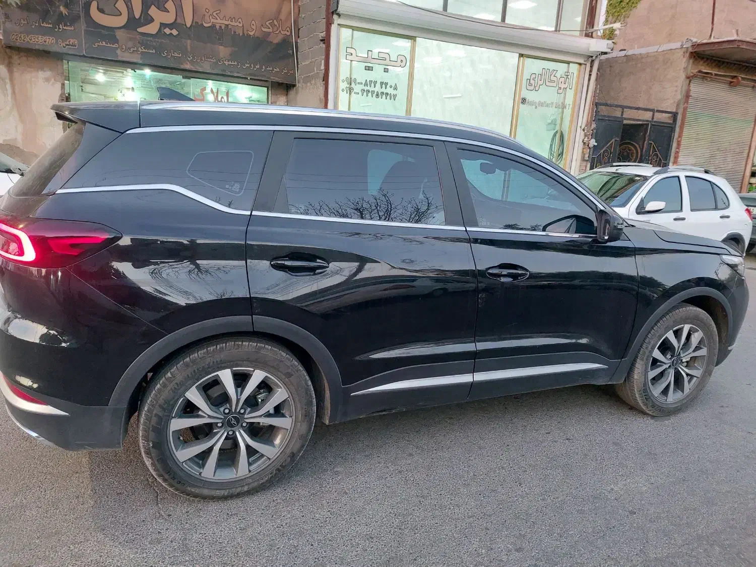 فونیکس تیگو 7 پرو پریمیوم - 1402