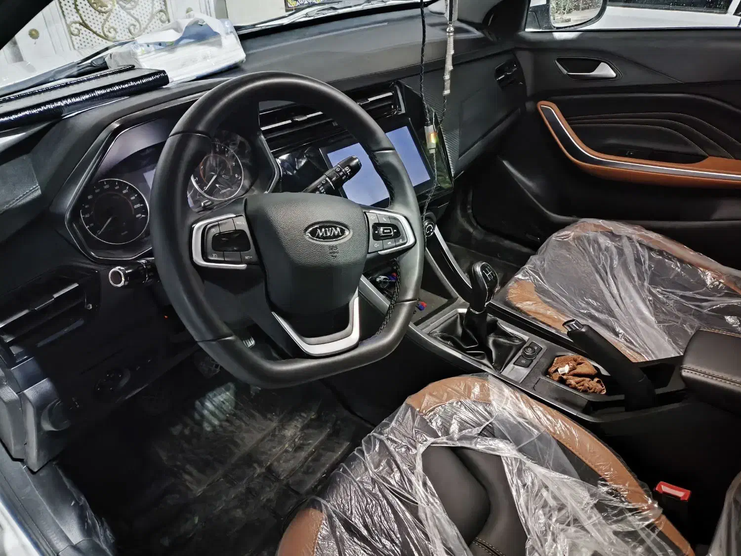 ام وی ام X22 پرو دنده‌ای - 1404