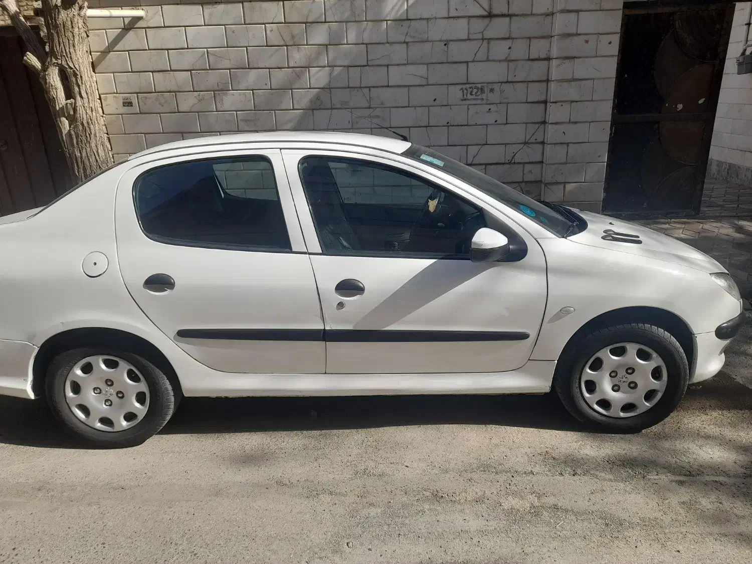 خودرو پژو، ۲۰۶ صندوق دار آگهی ann_20980862